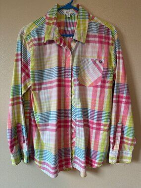 Crown & Ivy Lightweight Long Sleeve Plaid Button Up Shirt size medium